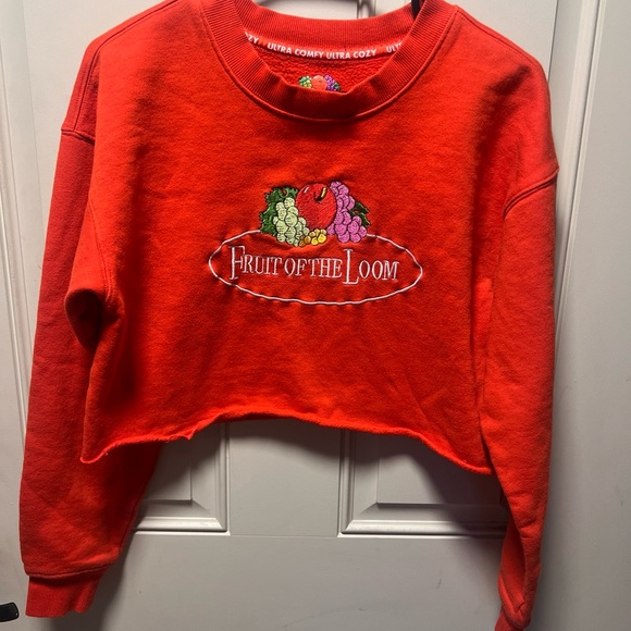 Fruit of the Loom Ultra Cozy Orange Cropped Sweatshirt Logo Women’s Small - Picture 3 of 7